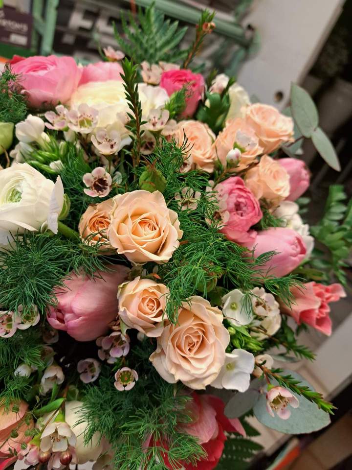 Création de compositions florales uniques Massy